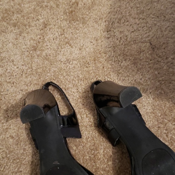 Shoes - Picture 3 of 4